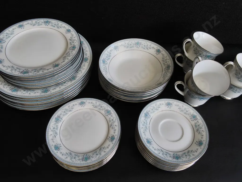 VINTAGE 36 PIECE NORITAKE "BLUE HILL" 2482 CHINA SET, PLATINUM TRIM DISCONTINUED Image 1++