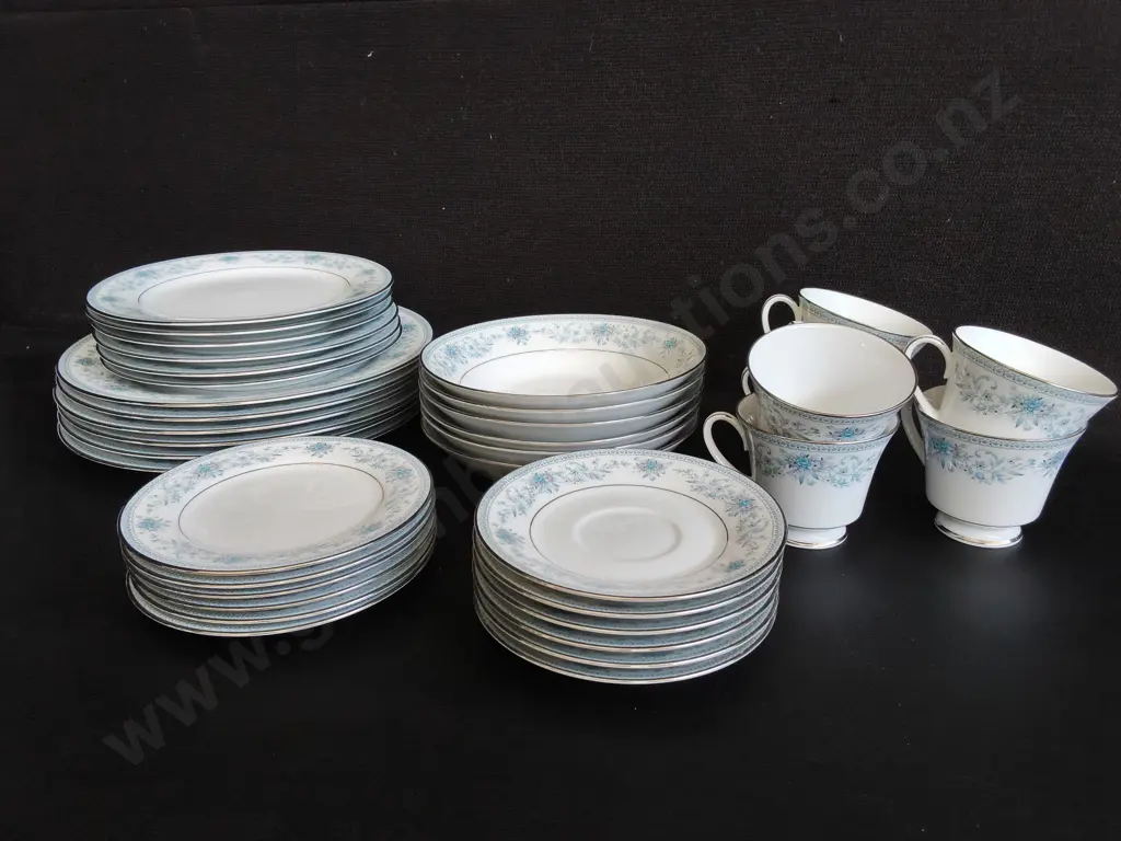 VINTAGE 36 PIECE NORITAKE "BLUE HILL" 2482 CHINA SET, PLATINUM TRIM DISCONTINUED Image 1++