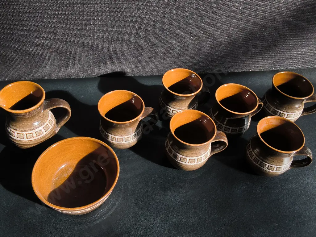 VINTAGE CERAMIC SET OF 8, CUPS, CREAMER AND BOWL, TALLEST H 11 CM Image 1++