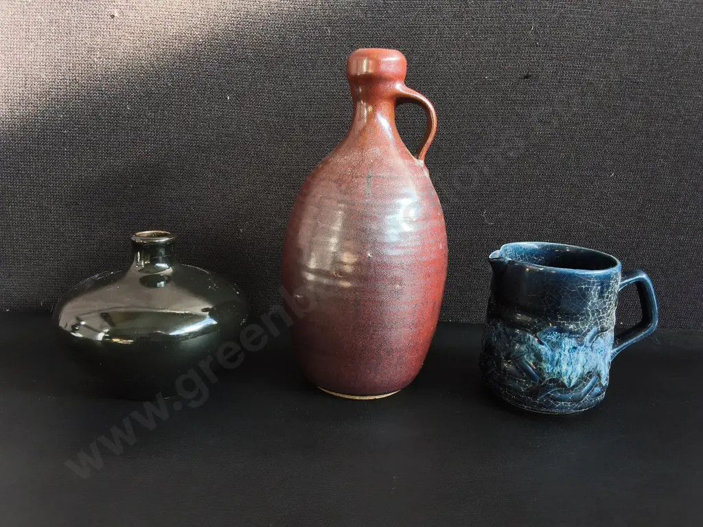 3 PIECES MIX OF POTTERY, JUG, BUD VASE, AND MUG, TALLEST H 24 CM Image 1++