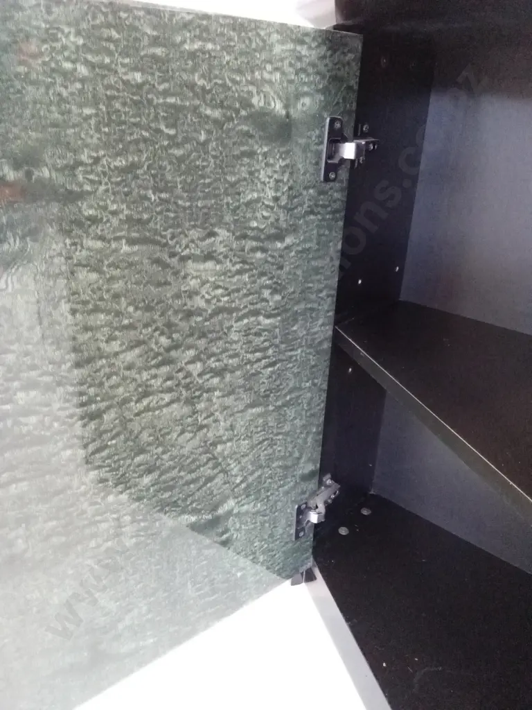 MODERN MULTI-SIDED COUNTER/CABINET WITH GLASS TOP AND TEXTURED DOORS, H 78CM X L 142CM X D 50CM Image 1++