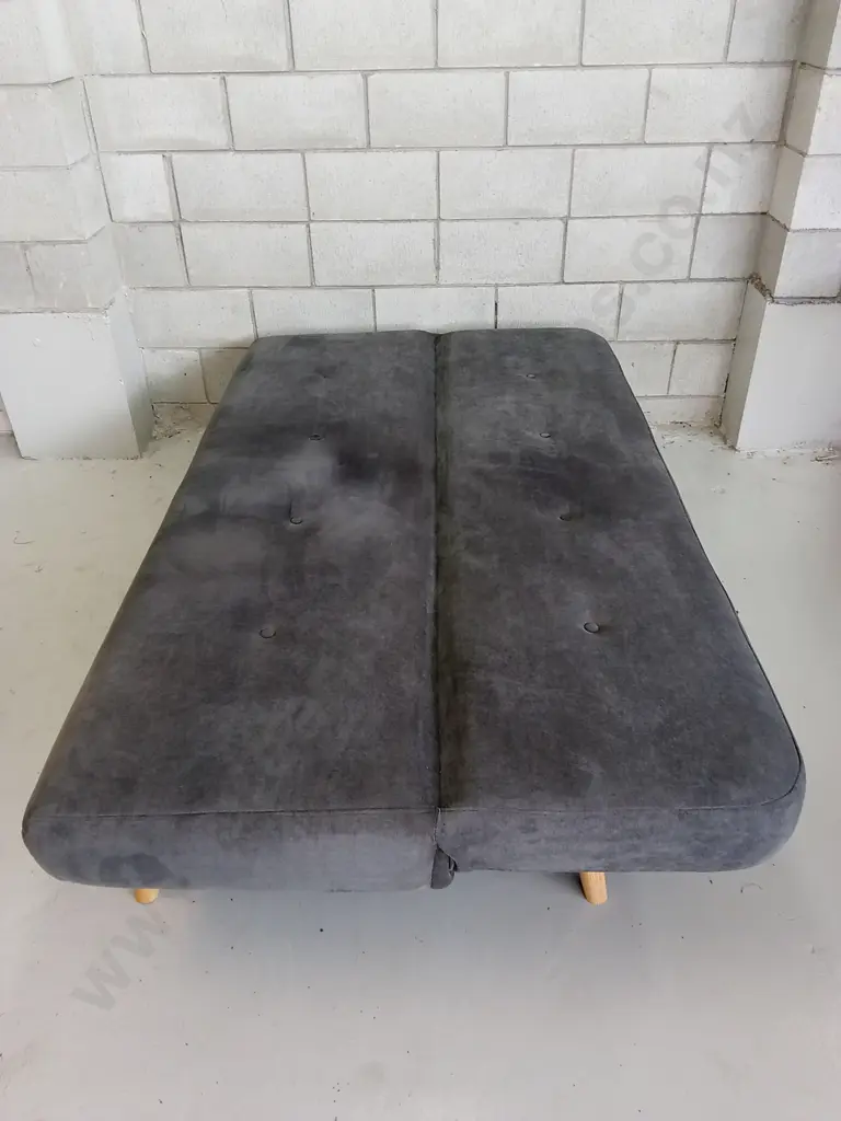GREY SOFA COUCH, L 190CM X W 93CM X H 85CM Image 1++
