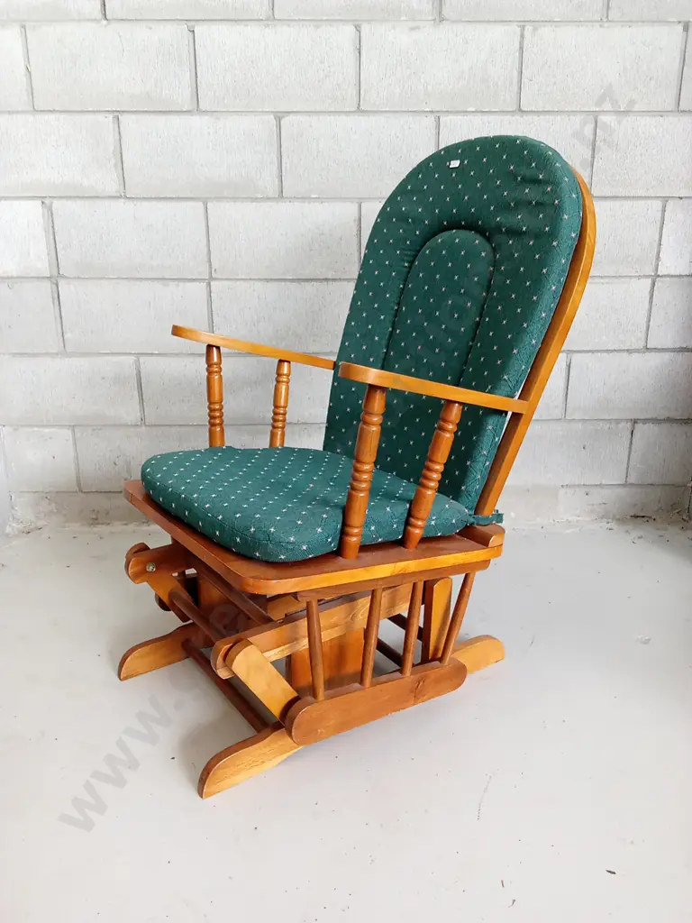 WOODEN GLIDER ROCKING CHAIR Image 1++