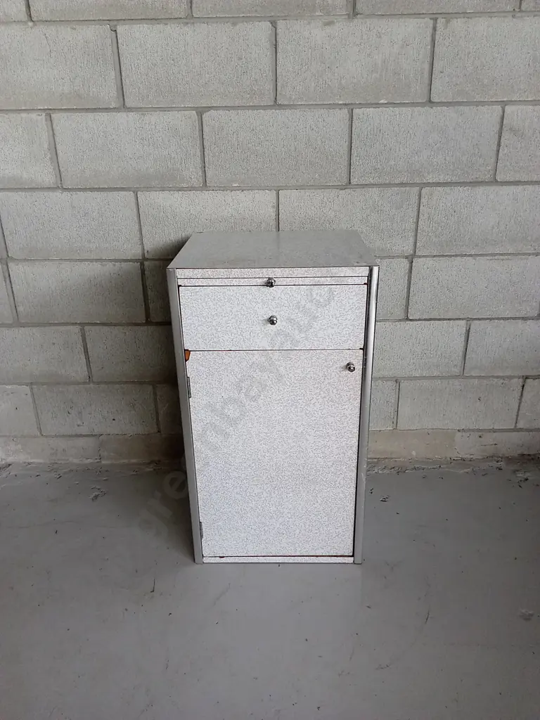 HOSPITAL BEDSIDE CABINET/TABLE, H 81CM X W 44CM X D 39CM Image 1++
