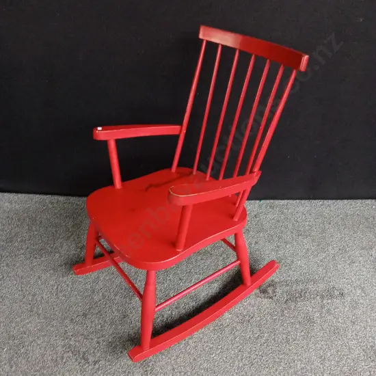 MID CENTURY DESIGN WOODEN ROCKING CHAIR