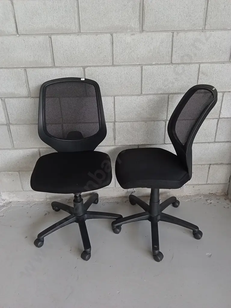 PAIR OF OFFICE MAX BOSTON VIBE OFFICE CHAIRS, 168-AM3 Image 1++