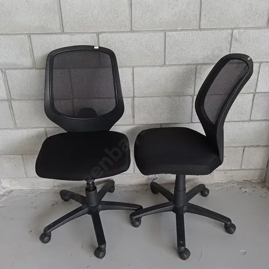 PAIR OF OFFICE MAX BOSTON VIBE OFFICE CHAIRS, 168-AM3