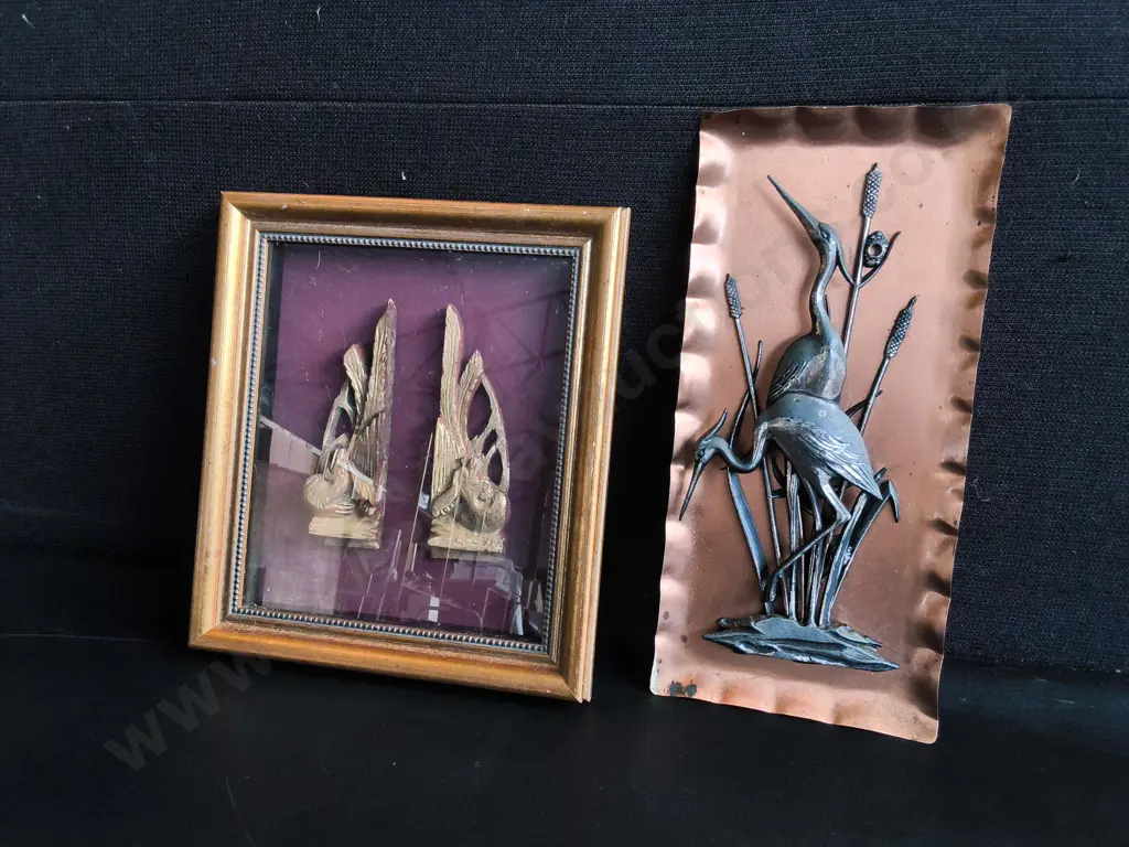 VINTAGE MIXED METAL CRANE PLAQUE H 31 CM, AND FRAMED GOLD TONED CRANE RELIEF CARVING H 26 CM Image 1++