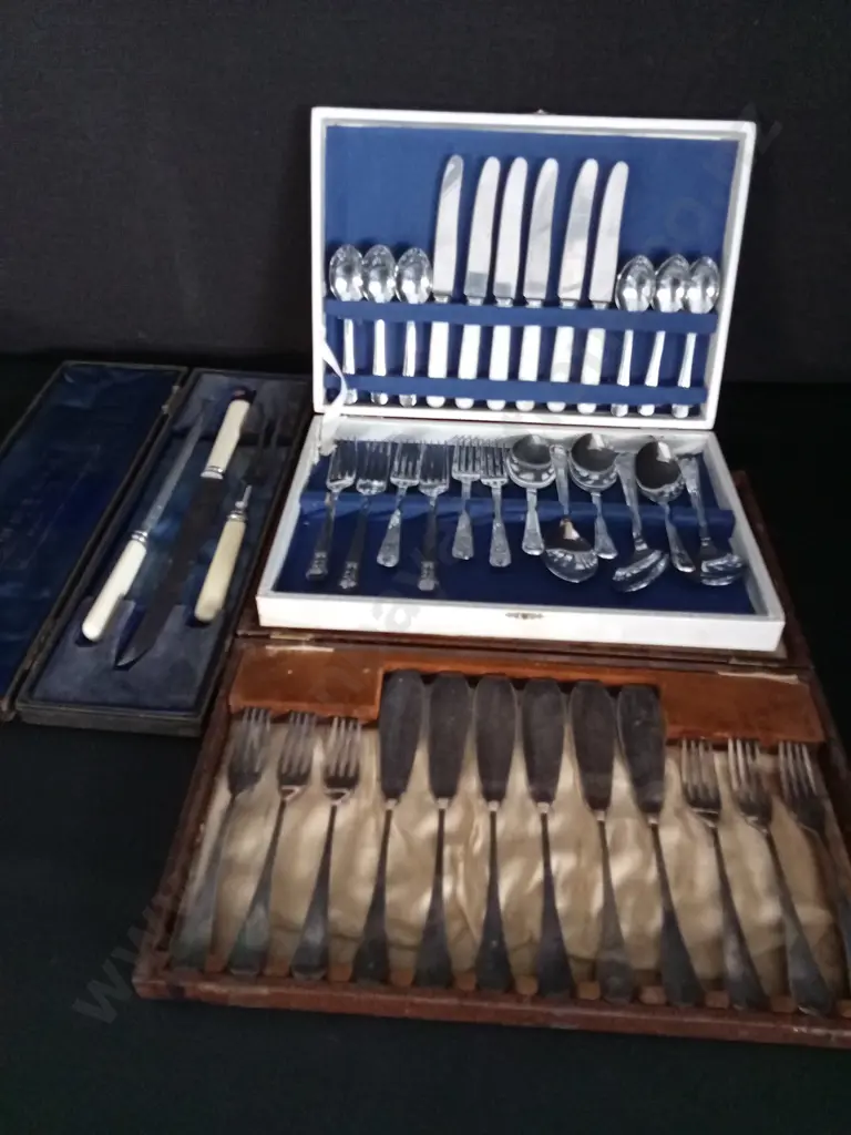 3 VINTAGE CUTLERY SETS INCLUDING FRANCIS GREAVES & SONS AND CHROMIUM PLATED SHEFFIELD Image 1++