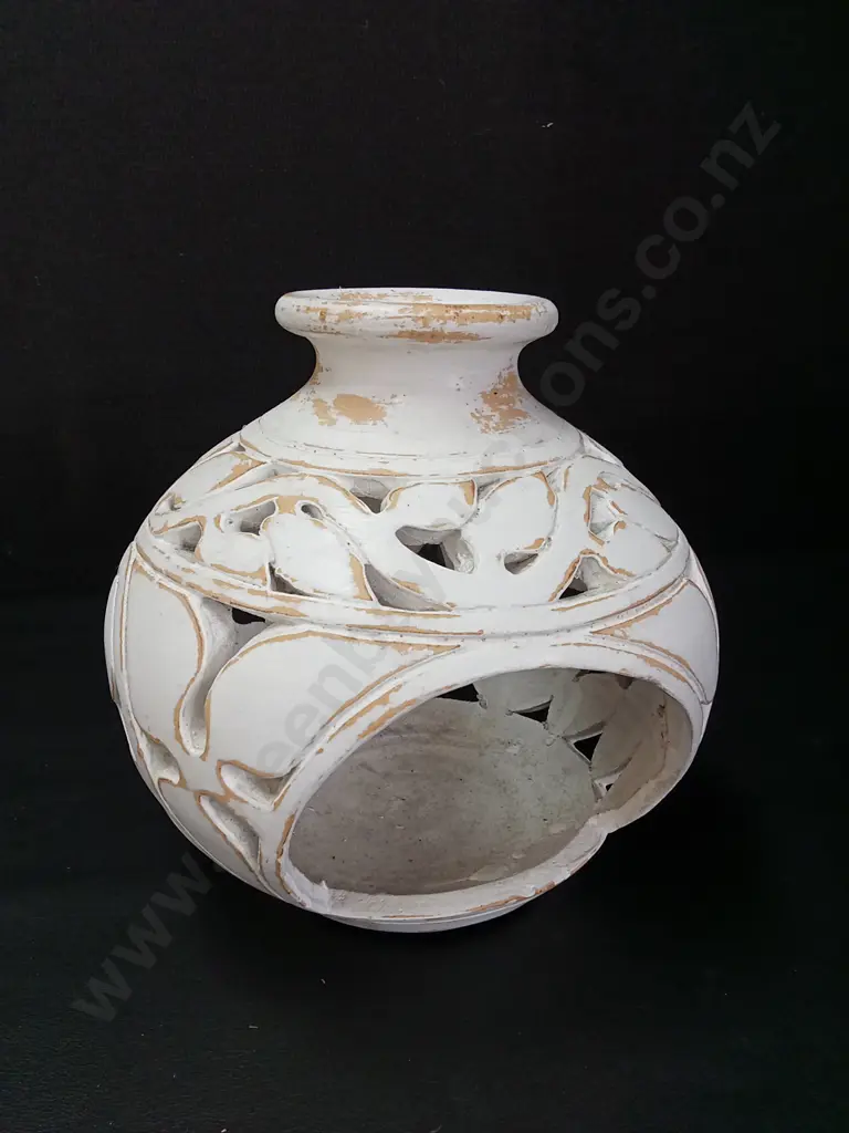CERAMIC CUTWORK LANTERN H20CM AND BOWL DIA Image 1++