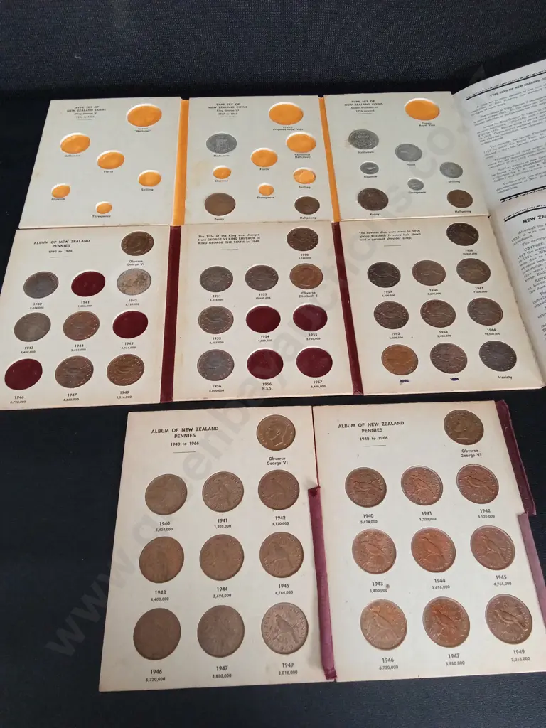 COLLECTION OF VINTAGE NEW ZEALAND COIN ALBUMS Image 1++