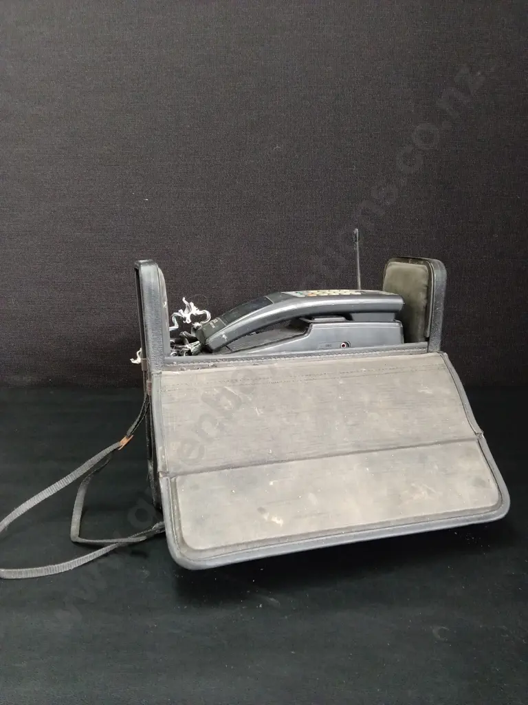 VINTAGE OKI CDL450 CELLUAR MOBILE TELEPHONE CIRCA 1989 Image 1++