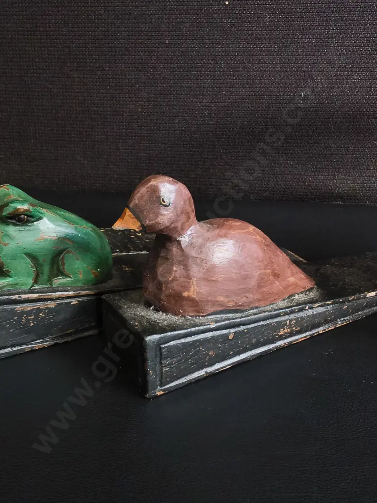 HAND CARVED WOODEN ANIMAL DOOR STOPS AND DECORATIVE KIWI, TALLEST H 16 CM, DAMAGE PICTURED Image 1++