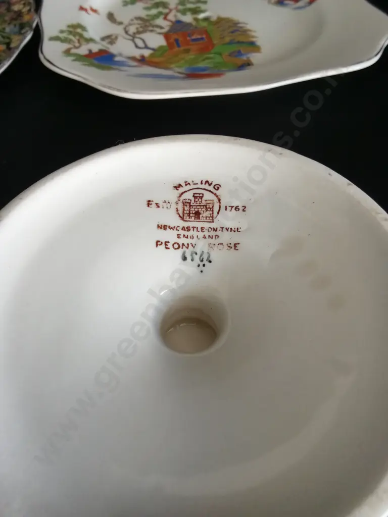 VINTAGE SOLIAN WARE PLATE DIA19CM, GRIMWADES PLATE DIA21CM AND A MALING CANDLESTICKS H6CM Image 1++