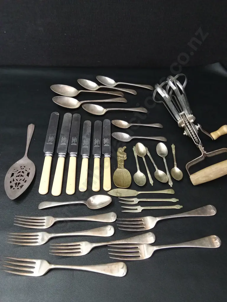 COLLECTION OF VINTAGE CUTLERY INCLUDING FIRTH STAINLESS, AND A HAND WHISK Image 1++