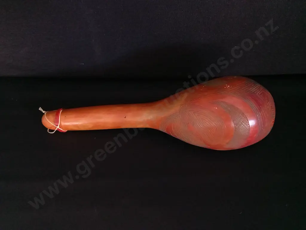 HAND-CARVED FOLK ART GOURD Image 1++