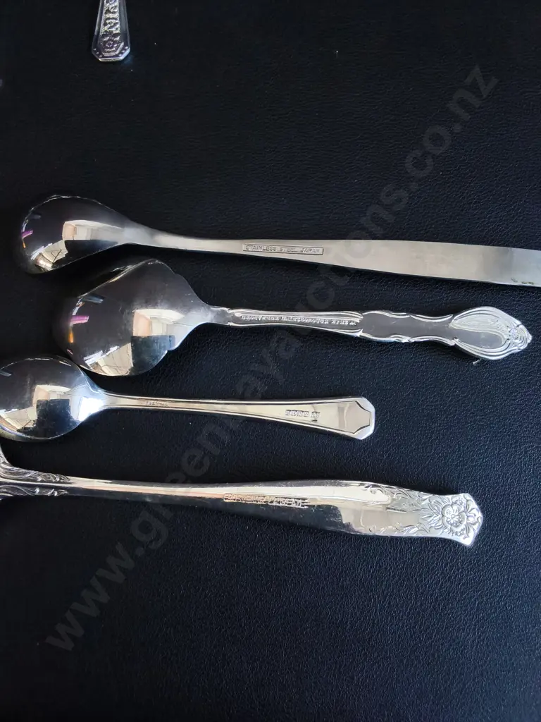 VINTAGE FLATWARE AND SERVING SET, 29 PIECES, GROSVENOR, EPNS, AND STAINLESS STEEL, BOXED Image 1++
