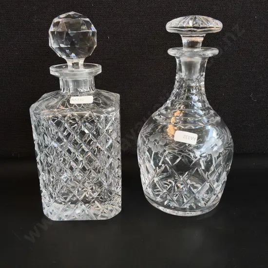 PAIR OF VINTAGE CUT GLASS DECANTERS, INCLUDING HARBRIDGE ENGLAND CRYSTAL, TALLEST H 24 CM