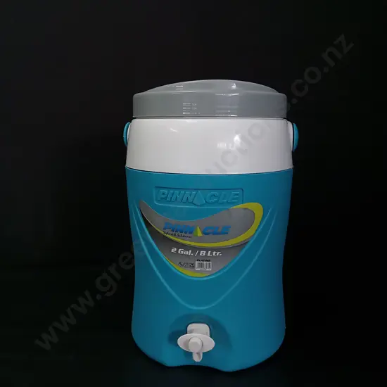 PINNACLE 2 GALLON INSULATED COOLER JUG