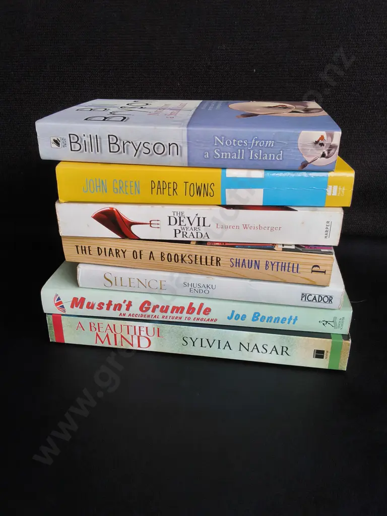 MIX OF 7 NOVELS Image 1++