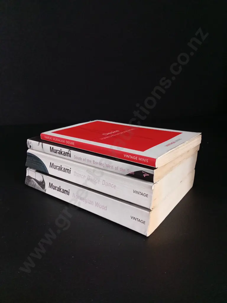 4 HARUKI MURAKAMI BOOKS Image 1++