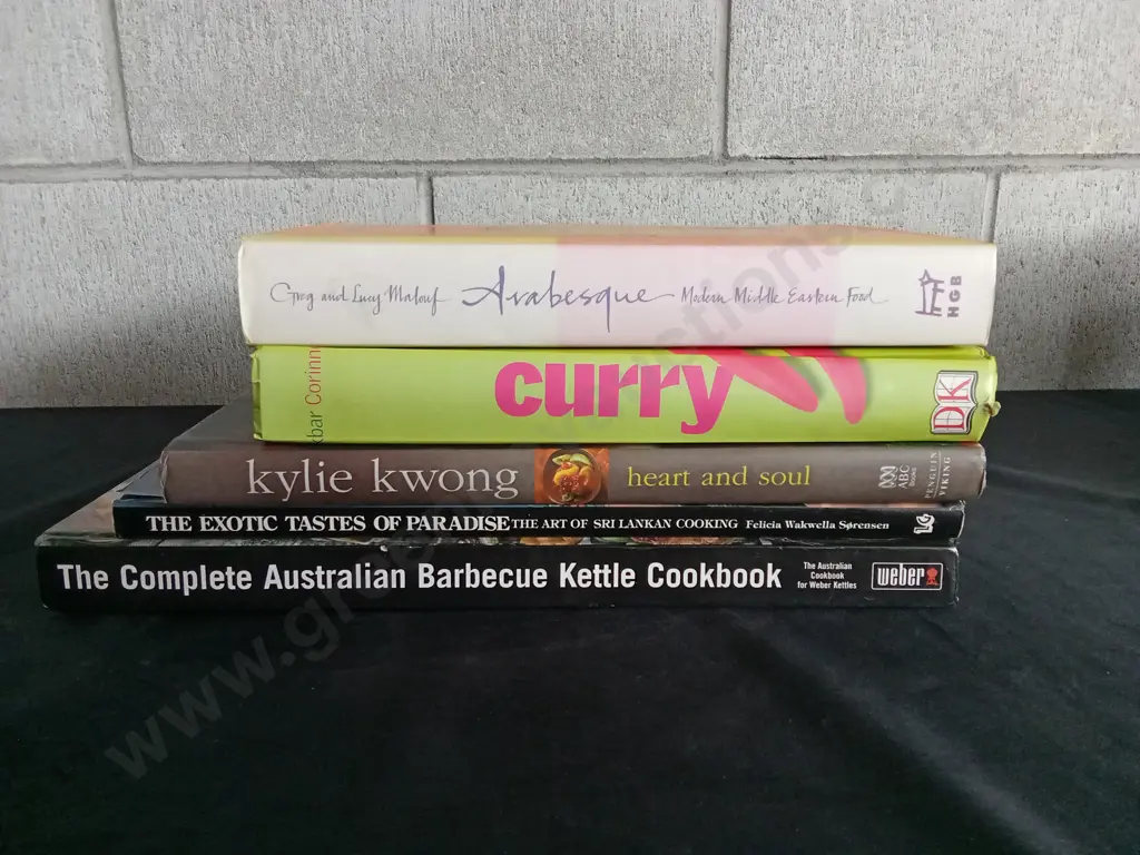 COLLECTION OF 5 COOKBOOKS Image 1++