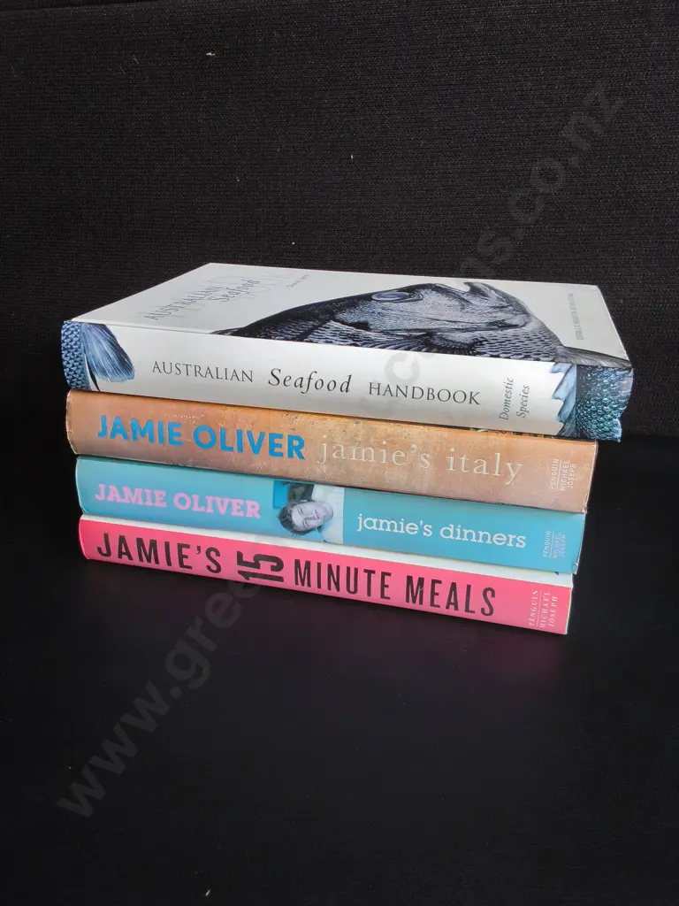 4 COOKBOOKS Image 1++
