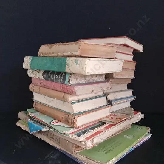 COLLECTION OF VINTAGE BOOKS