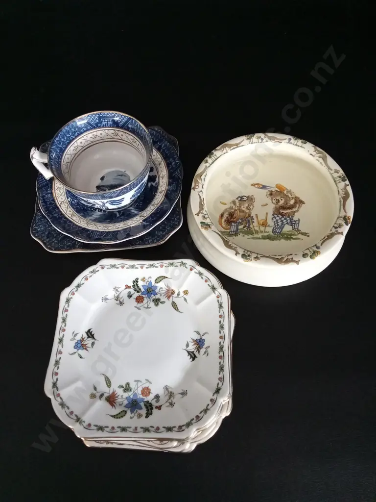 VINTAGE FALCON WARE KOALA CRICKET BOWL DIA 14.5CM, 6 VINTAGE CHELSEA BY SHELLEY SMALL SQUARE PLATES AND A TEA TRIO Image 1++
