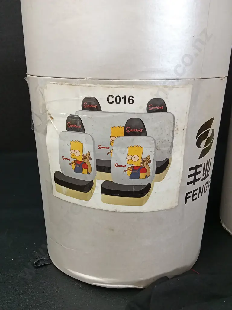 SIMPSONS SEAT COVERS Image 1++