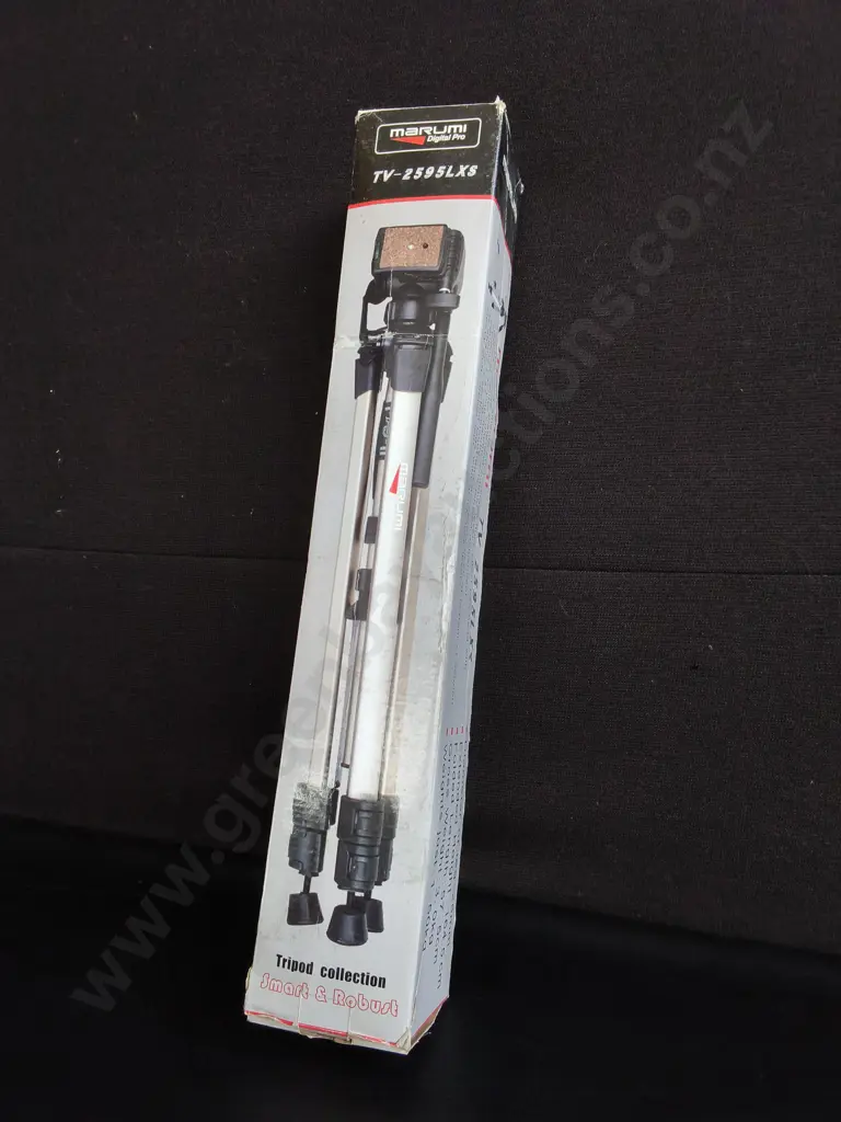 MARUMI DIGITAL PRO TELESCOPIC TRIPOD, BRAND NEW Image 1++
