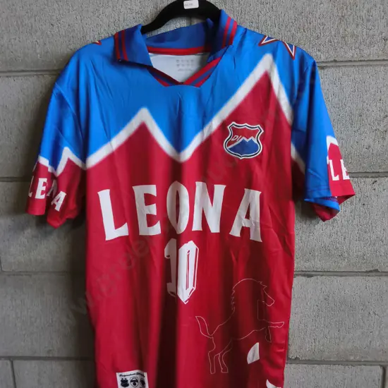 VINTAGE STYLE INDEPENDIENTE MEDELLÍN LEONA HOW FOOTBALL JERSERY SIZE XL