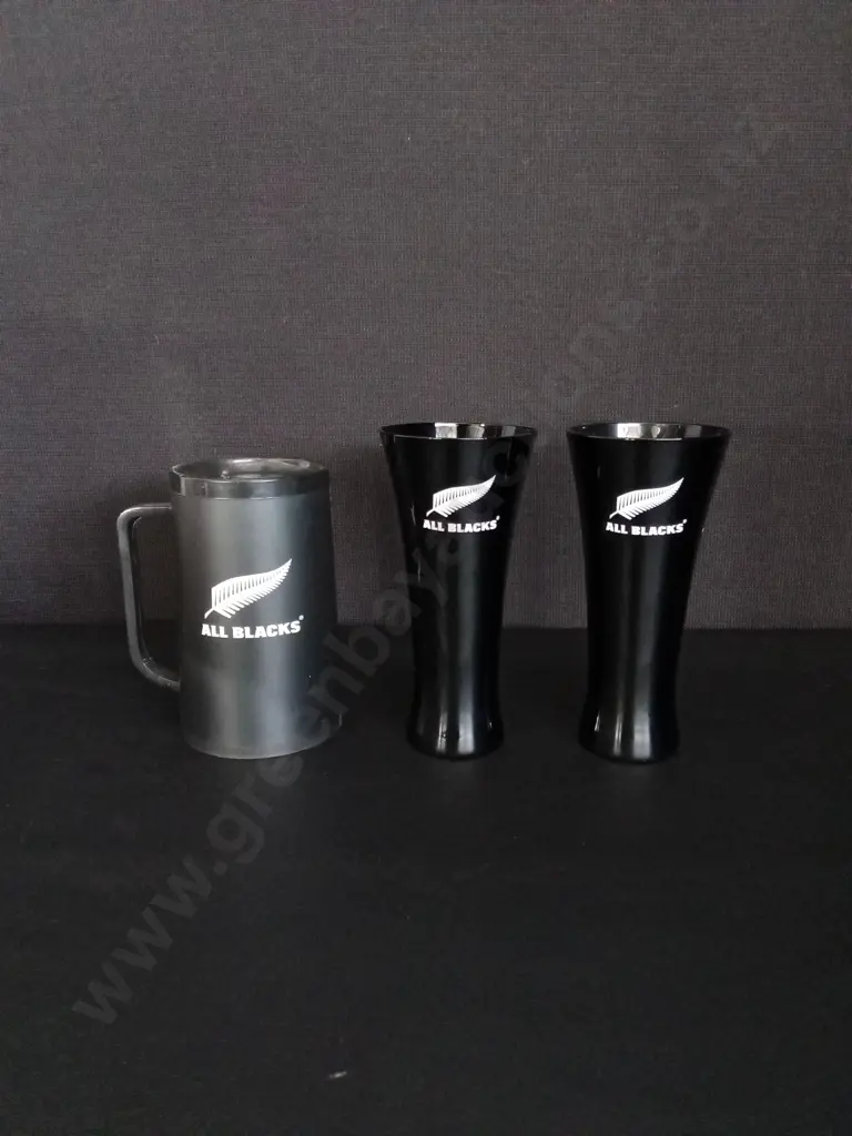 ALL BLACKS ALCOHOL GLASSES AND JUG Image 1++