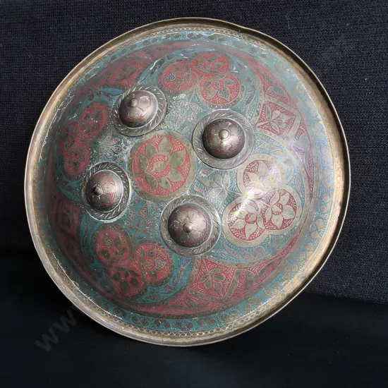ANTIQUE INDO PERSIAN ENAMELED BRASS DHAL SHIELD (BENARES STYLE BUCKLER), W 30 CM
