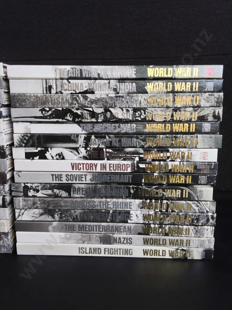 COLLECTION OF VINTAGE TIME LIFE WORLD WAR II BOOKS, 30 HARDCOVER VOLUMES Image 1++