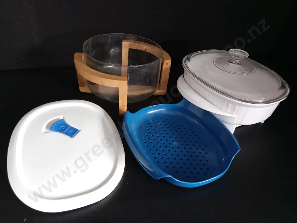 MIX OF KITCHEN DISHES Image 1++
