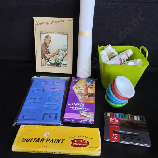 MIX OF ART SUPPLIES, INCLUDING OIL PAINTS, WATER COLOUR PAINTS, AND OIL PASTELS