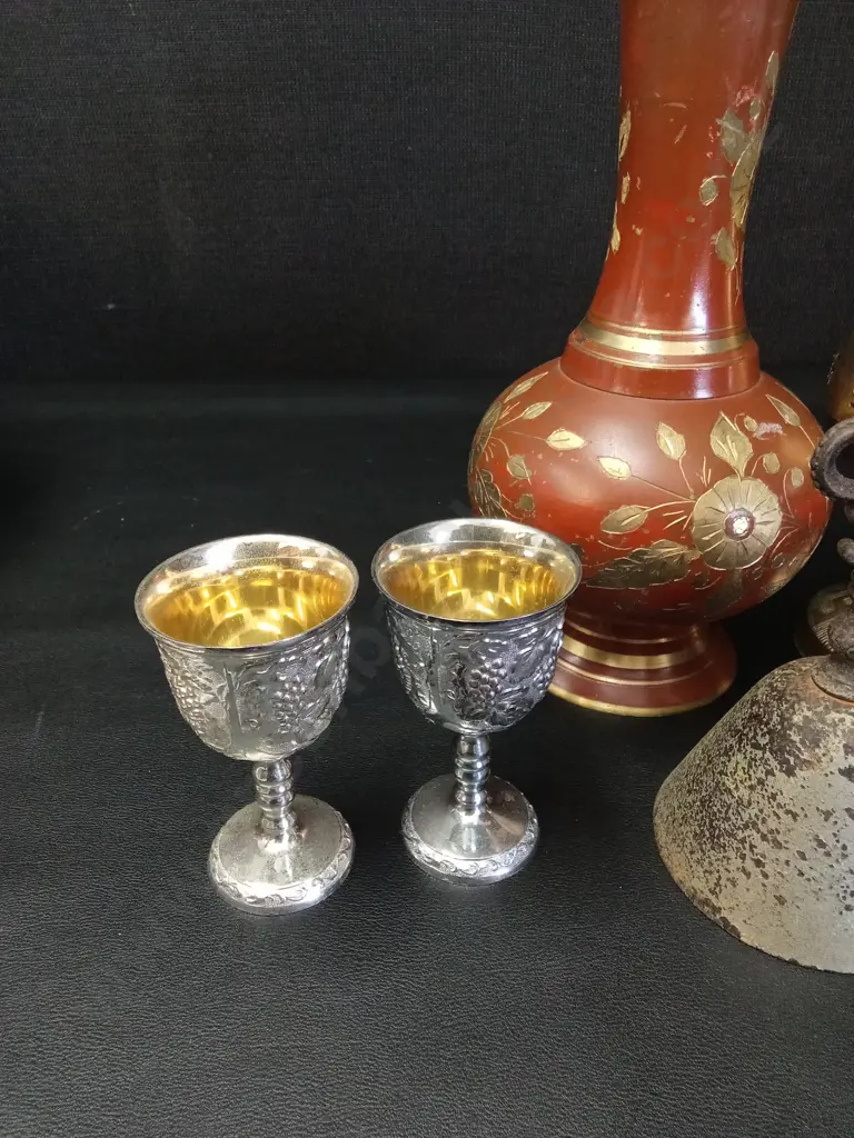 MIX OF 7 HOME DECOR PIECES TALLEST H24CM Image 1++