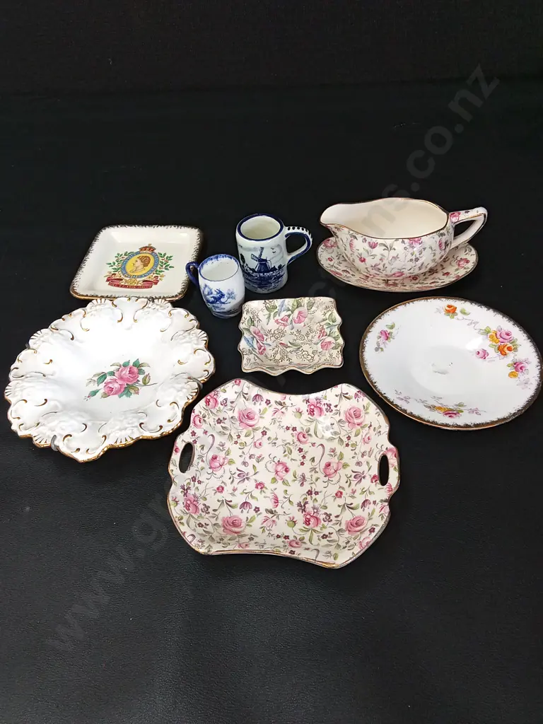 MIX OF CHINA TALLEST H5CM, INCLUDING ROYAL DOULTON, ROYAL ALBERT, SPODE AND MORE Image 1++