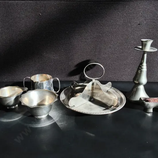 VINTAGE MTALWARE, INCLIDING CREAMER JUG, SCALLOPED BOWL, CANDLESTICK HOLDER, ETC. 6 PIECES, TALLEST H 20 CM