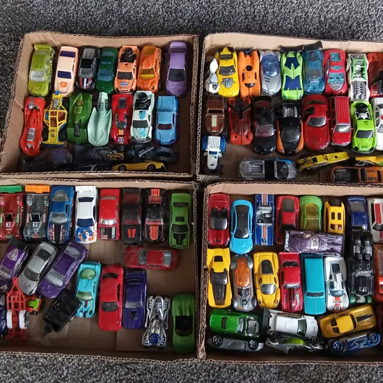COLLECTION OF HOT WHEELS TOY CARS
