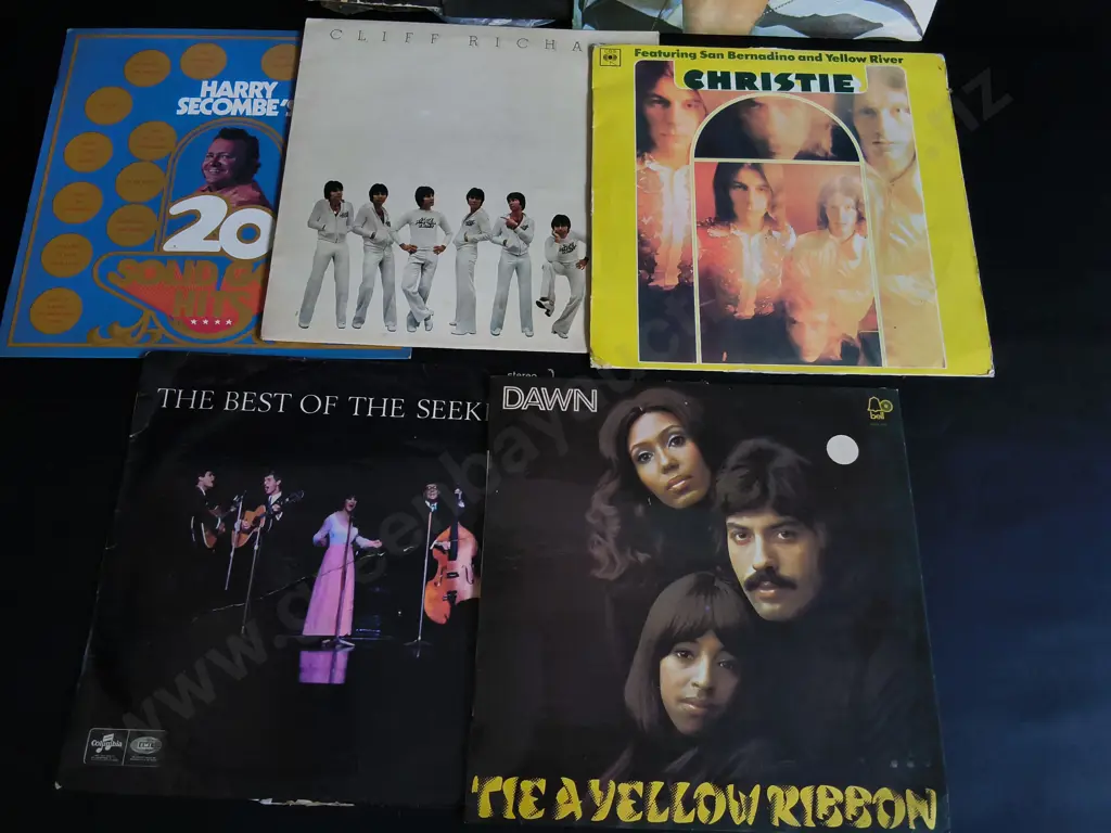 MIX OF 10 VINTAGE RECORDS Image 1++