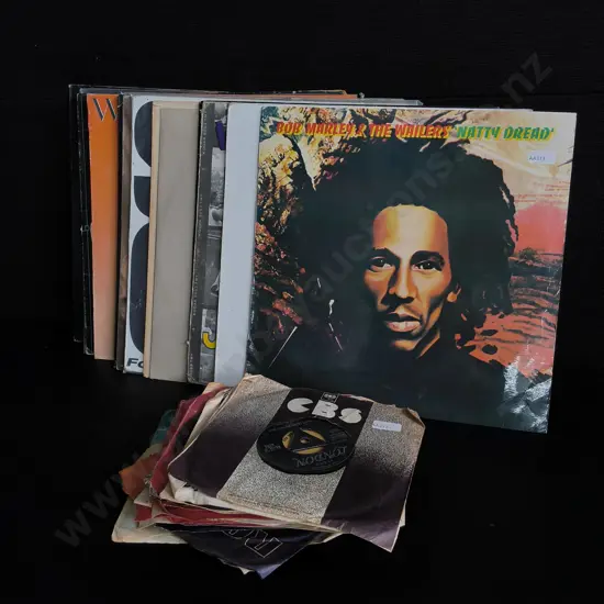MIX OF VINTAGE RECORDS