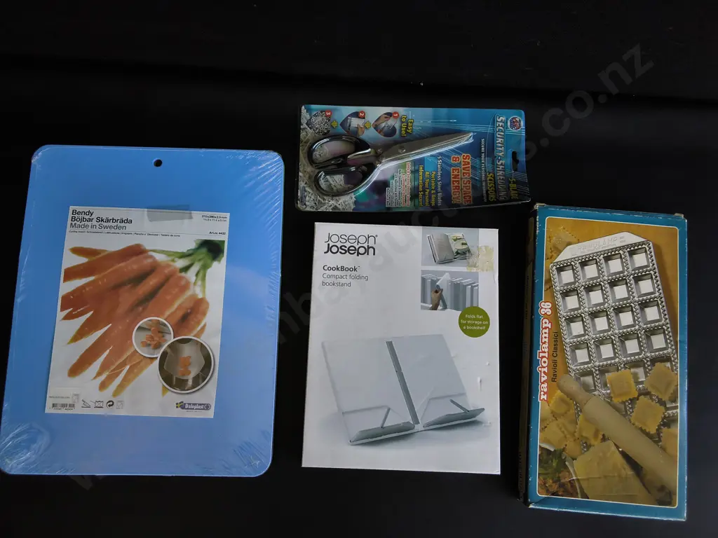 BRAND NEW KITCHEN ITEMS, CHOPPING BOARDS, COOKBOOK STAND, RAVIOLI MOLD, AND SHREDDING SCISSORS Image 1++