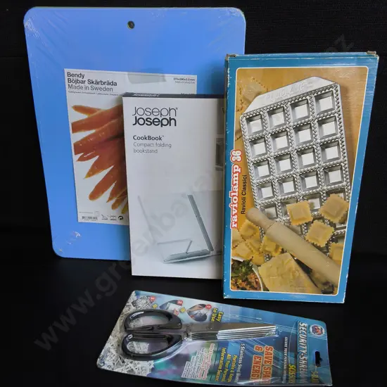 BRAND NEW KITCHEN ITEMS, CHOPPING BOARDS, COOKBOOK STAND, RAVIOLI MOLD, AND SHREDDING SCISSORS