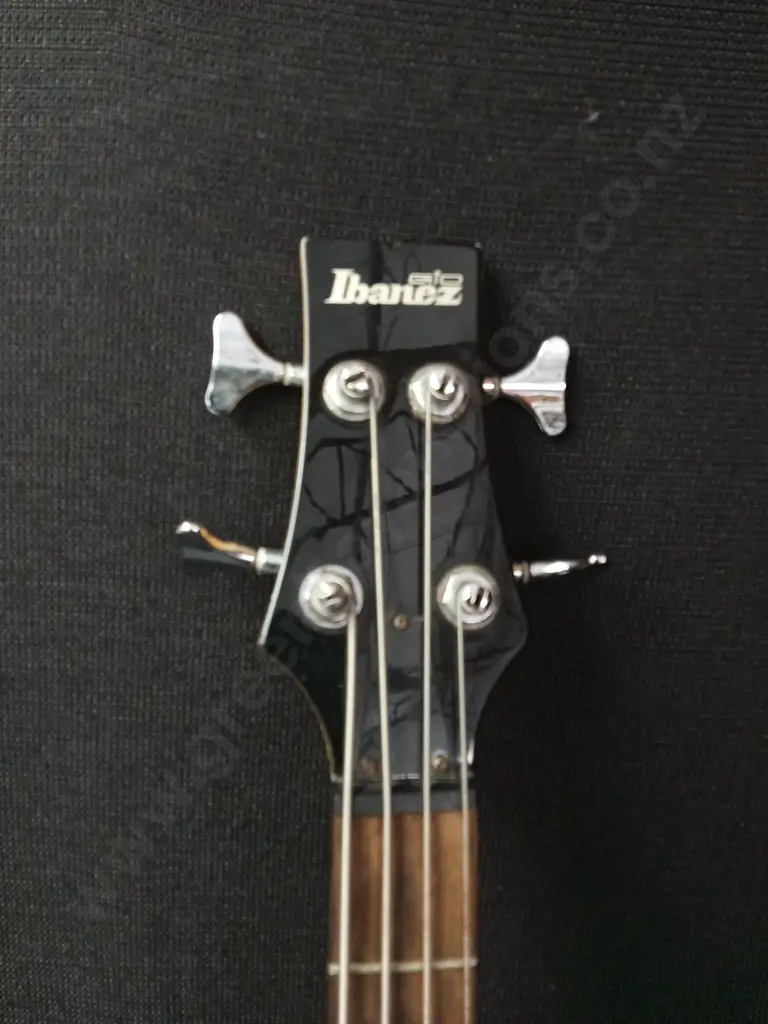 IBANEZ B150 4 STRING BASS GUITAR AND DAMAGED VIOLIN Image 1++