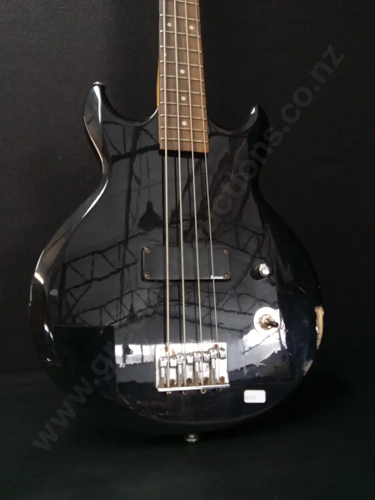 IBANEZ B150 4 STRING BASS GUITAR AND DAMAGED VIOLIN Image 1++