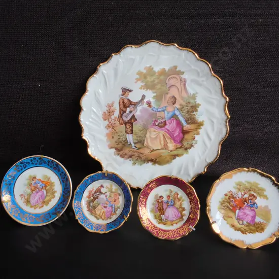WESTMINSTER FINE CHINA DECORATIVE PLATE AND 4 MINIATURE LIMOGES DECORATIVE PLATES, WIDEST DIA 20.5 CM