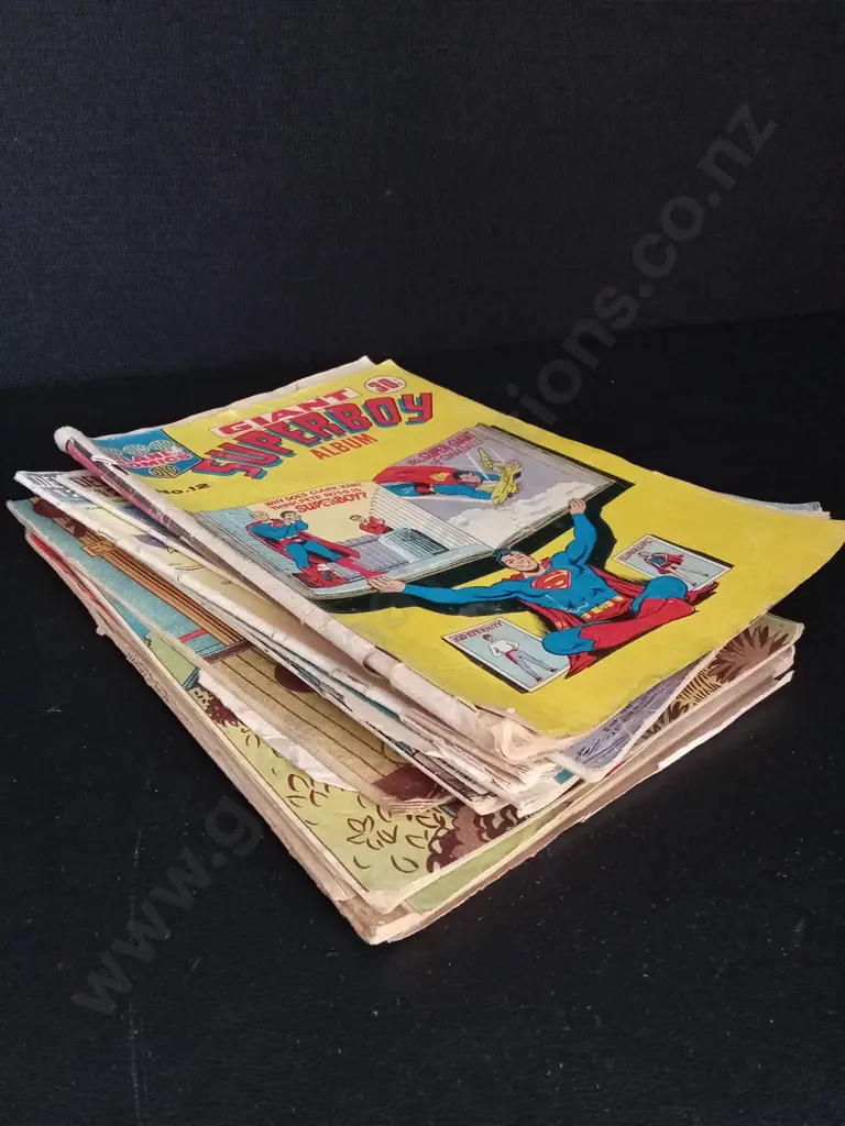 11 SUPERHERO COMICS Image 1++