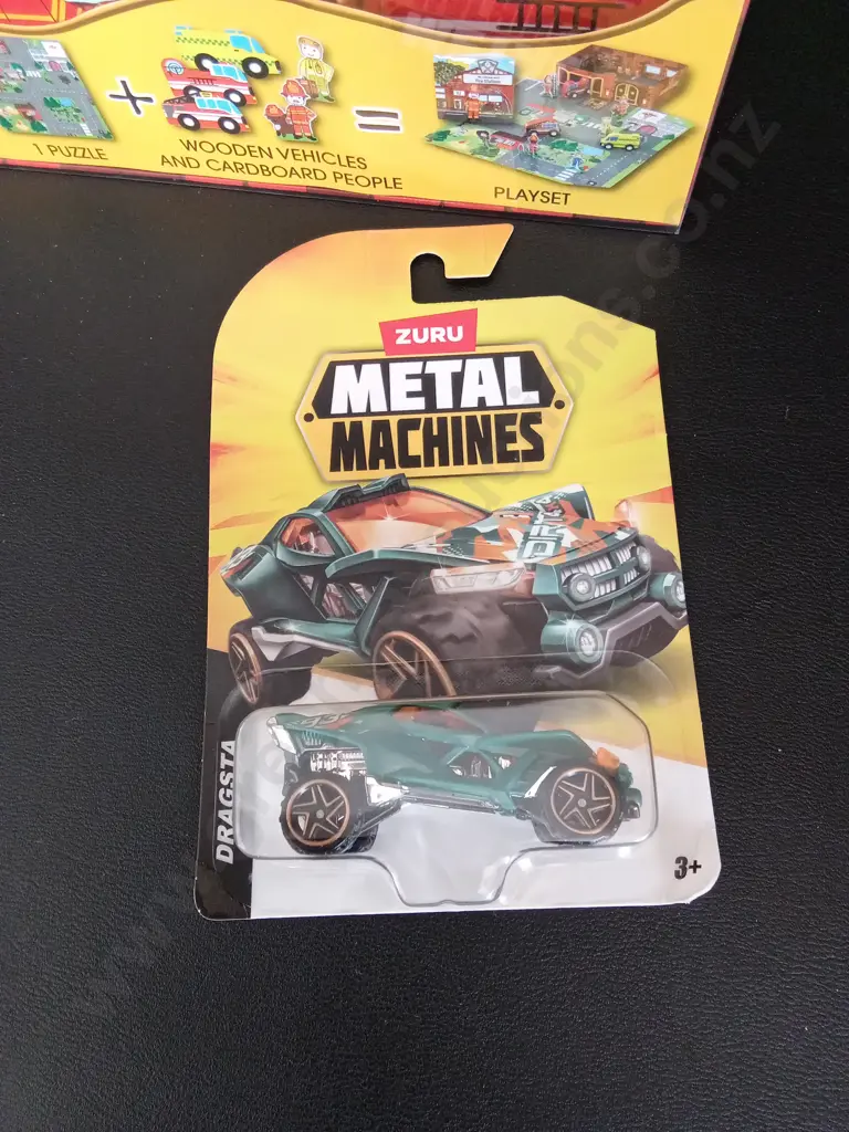 MY LITTLE BOOK ABOUT FIRE STATIONS AND A METAL MACHINE CAR Image 1++